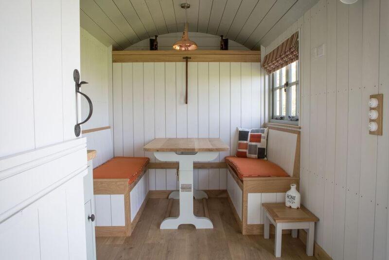 Perkins Luxury Shepherd Huts Nottingham Exterior photo